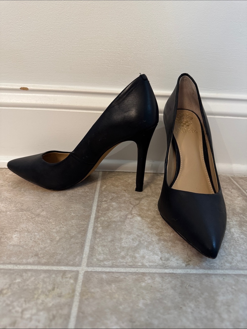 Vince Camuto Black Pointed-Toe Leather Pumps - Picture 2 of 5